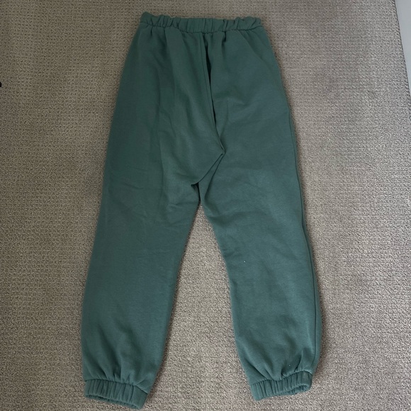 Zara Green Cuffed Sweatpants with Pockets - Picture 5 of 5